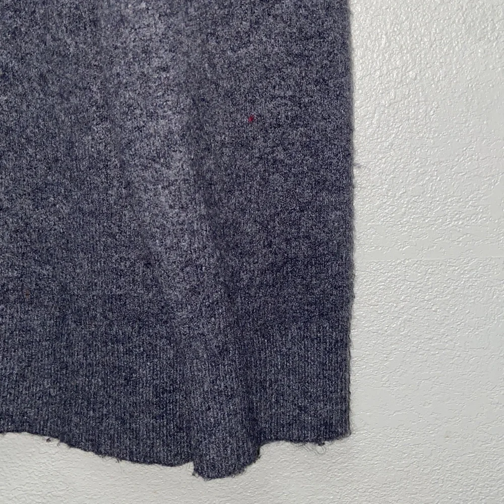 Rails Gisella Charcoal Cashmere Merino Wool Blend V-Neck Sweater 3362